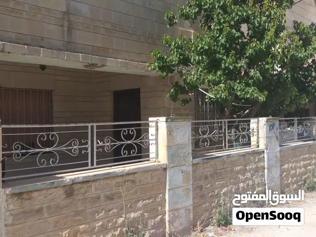 200 m2 4 Bedrooms Apartments for Sale in Irbid Al Hay Al Sharqy