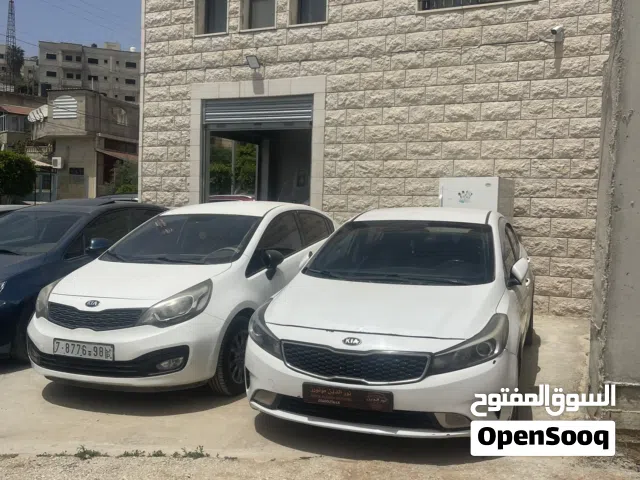 من معرض نور الدين الحج عده سيارات للبيع او البدل  امكانيه التقسيط المباشر اسعار مناسبه وتناسب الكل