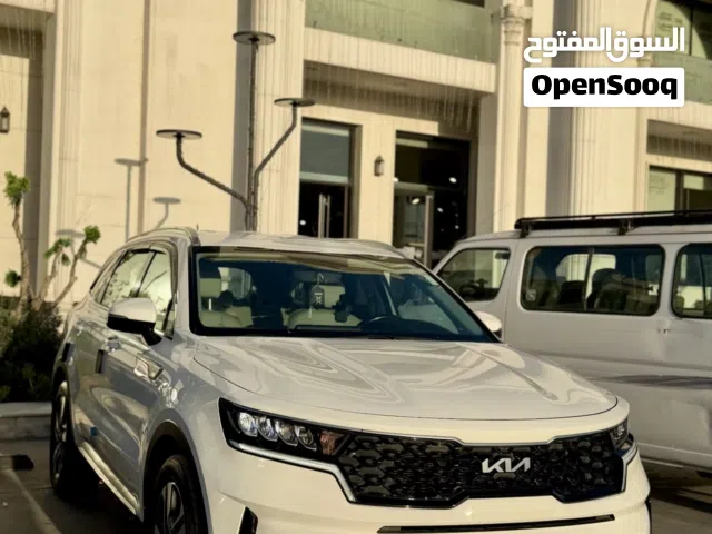 سورنتو 2023 خليجي مكفوله كفاله عامه من الصبغ و التبديل و البارد فول عدا البانوراما