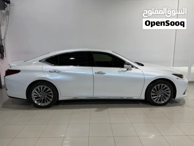 Lexus ES350 Exclusive 2025