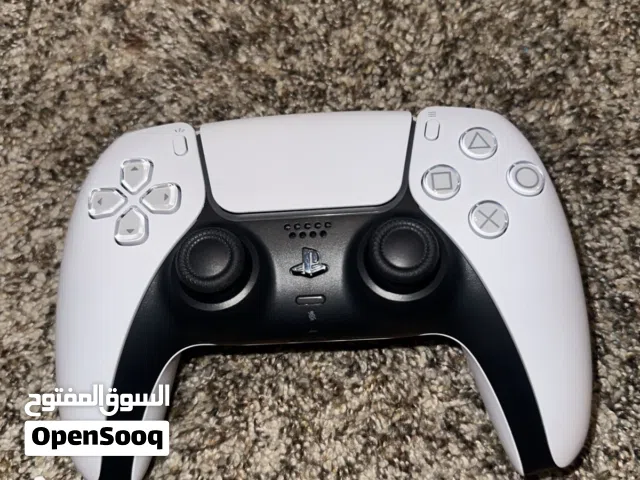 يد PS5 لي تجي مع الجهاز