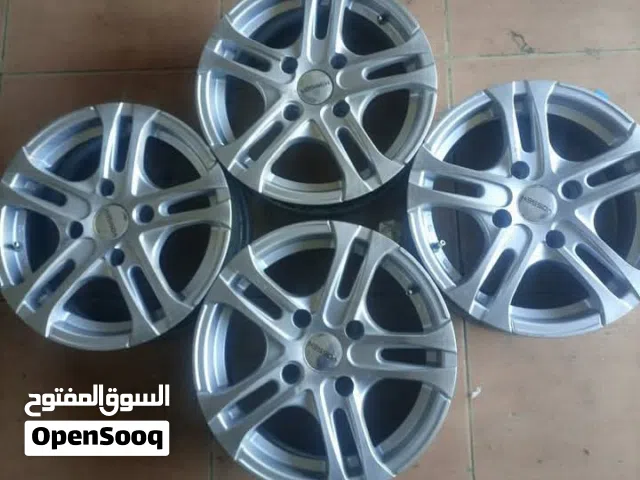 جنط 14 نظيف براغي بعيد للبيع او البدل نظيف خالي من العيوب  بركب اكسنت نيسان افانتي وماشابه
