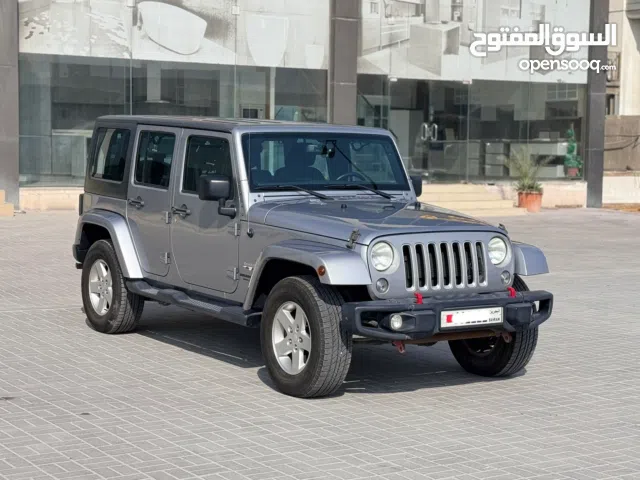 Jeep Wrangler Sahara 2017 (Silver)