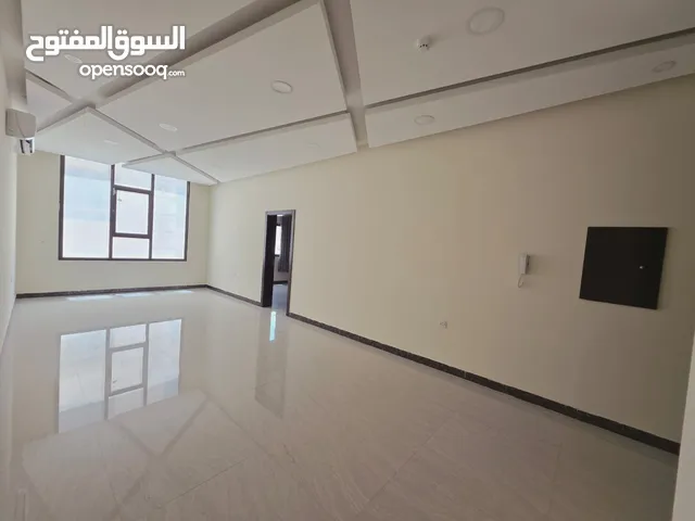 شقة جديدة اول ساكن للايجار بالحد الجديد