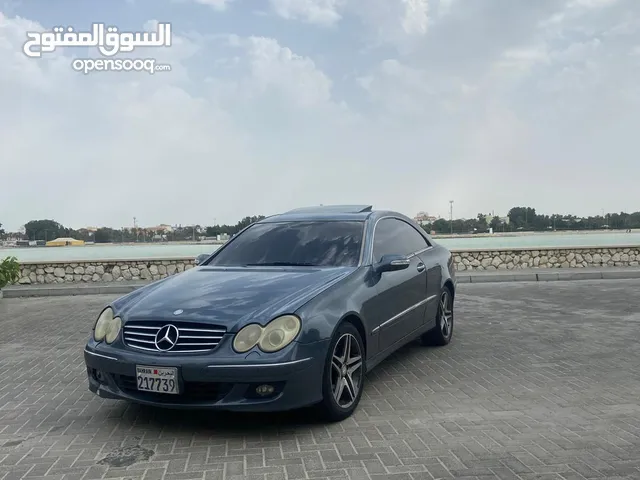 Mercedes Benz CLK-Class 2005 in Northern Governorate