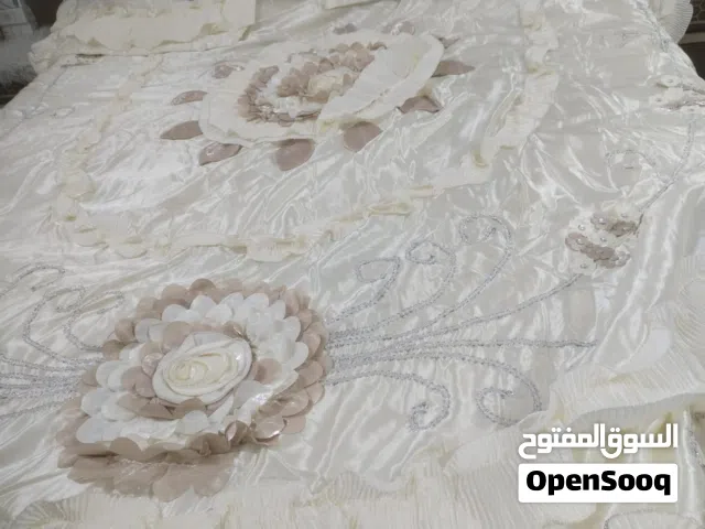 فرشة عرس نضيفه كلش استخدام مره وحده