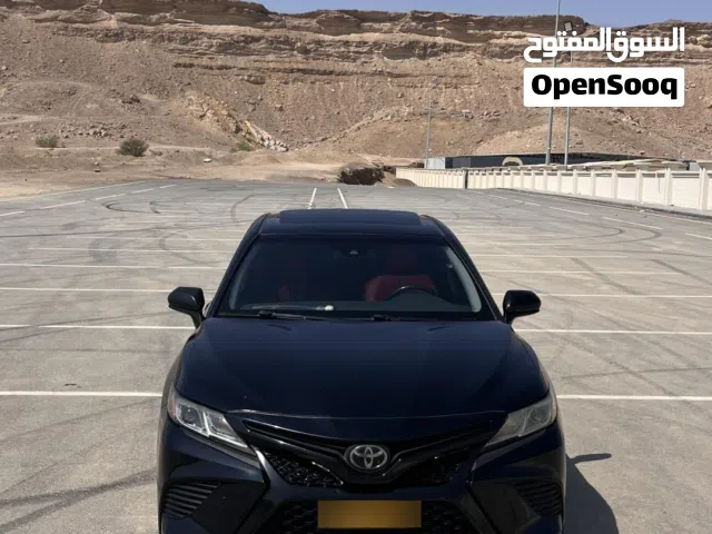 2018 تويوتا كامري SE