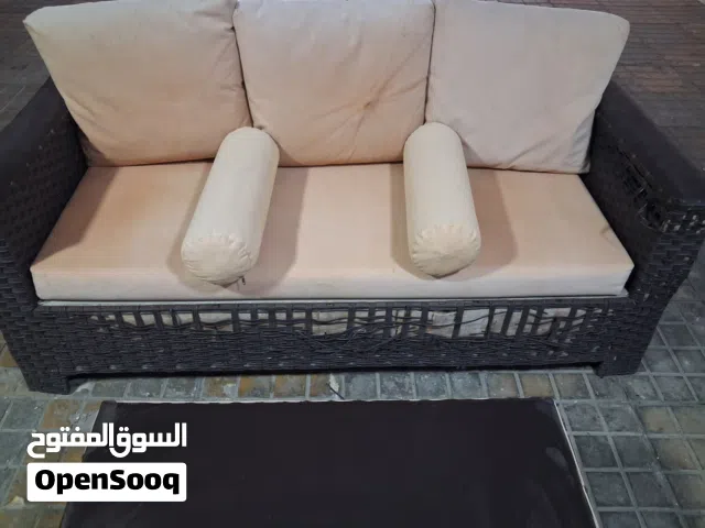 كنبايه و3 طاولات
