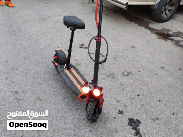 سكوتر كهربائي يمشي 25 كيلو بلشحنه مستخدم استخدام خفيف للبيع
