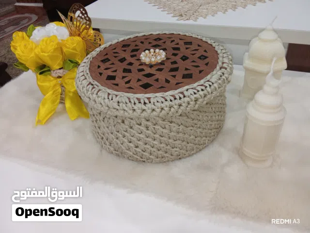 مضيفه هاند ميد تناسب جميع المناسبات بألوان جدآ رائعه وبأسعار مناسبة