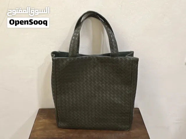 شنطة يد متعددت الاستعمالات