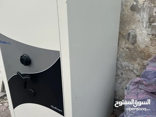 قاصه صناعه انجليزي chubb بحاله الوكاله