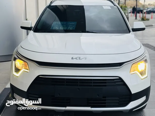 كيا نيرو 2023 فل الفل ما عدا فتحة والسعر فررررررررررررم