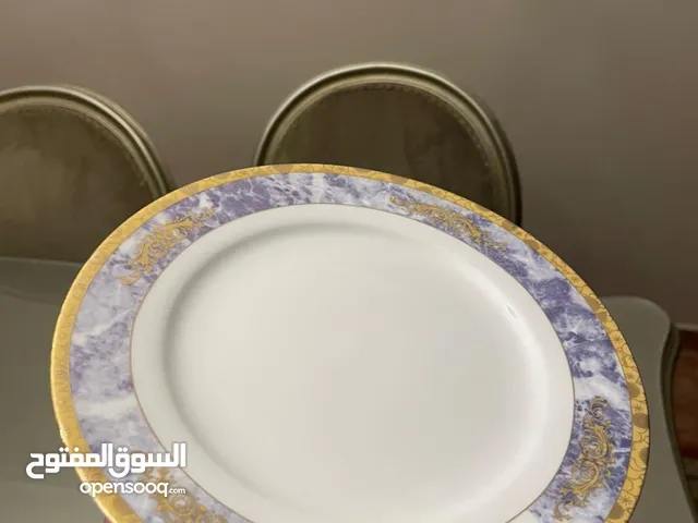 طقم صيني جديد بدون كرتونة 95 قطعة