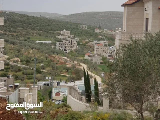 منزل بموقع مميز بجفنا