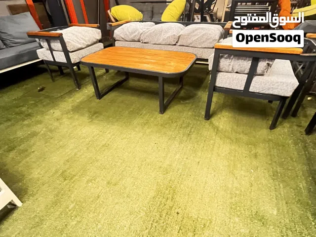 طقم خارجي وداخلي مصنوع من الحديد