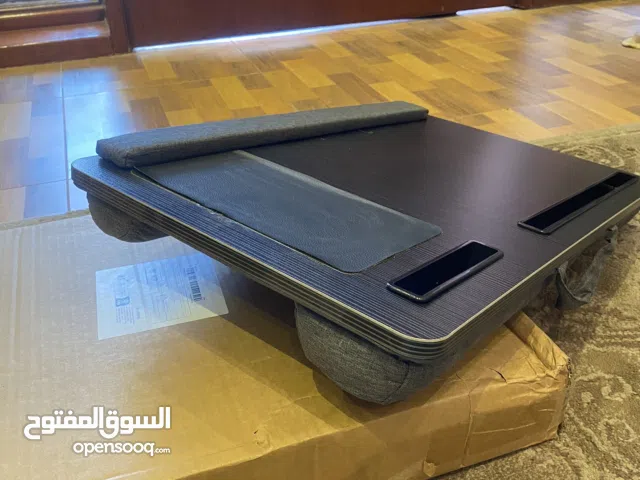 طاولة لابتوب للسرير