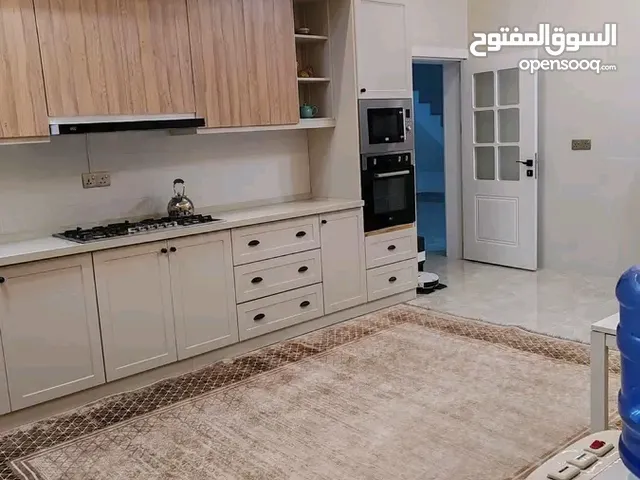 تفصيل مطابخ بتصاميم خارجيه. واخامات بجوده ممتازه ومضمونه. عروض وتخفيضات لسعر المتر. تفصيل وتعديل وصي