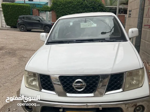Nissan Navara 2011 in Baghdad