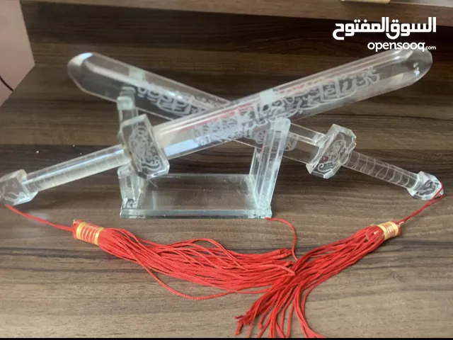 منظر سيوف كرستال مع قاعده