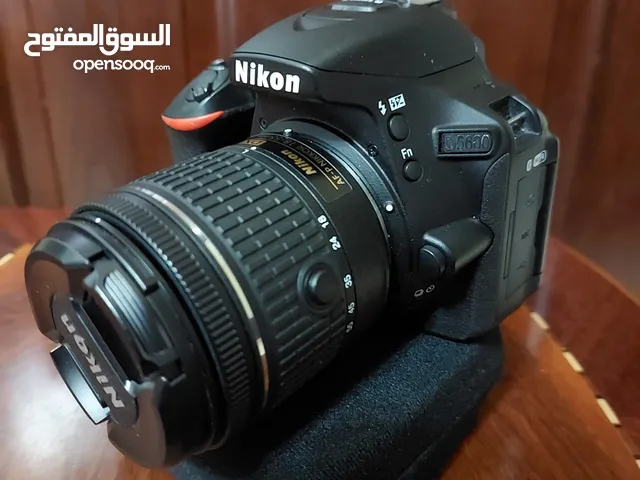 1.كاميرا مع العدسة عدسة ماكرو + فلاش دائري Nikon D5600 + Sigma Macro Lens 105mm + Meke Ringed Flash