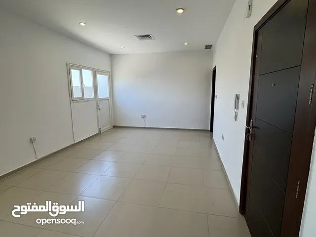 شقة للإيجار فنيطيس قطعة 5