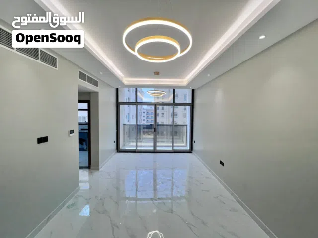 أول ساكن _ غرفه ماستر _ اطلاله بانوراما مفتوحه _ تشطيب راقي _ تكيف مركزي _ صيانه فري
