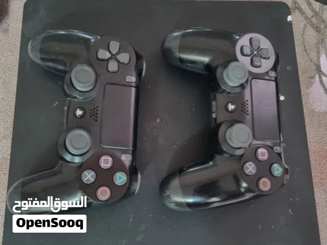 بليستيشن 4 سليم مستعمل مع 4  اشرطه  ps4slim وجهازين  وسلكين hdml  شغاله لا مشاكل فيها وقابل لتفاوض