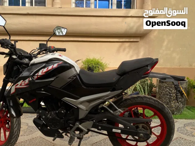 دراجة نارية هوندا 2022 مستعملة رياضية 250 سي سي