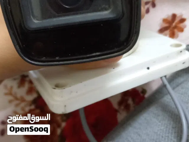 السلام عليكم خمس كاميرات مراقبه بتصوير ليلي من ماركة Hikvision مع جهاز ال dvr (مشغل الكاميرات)