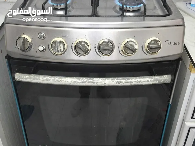 بوتاجاز بحاله جيدا شغال الفرن وكل شئ