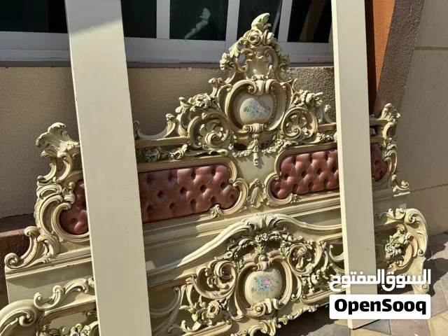 طقم نوم للبيع حط سعرك و شيل