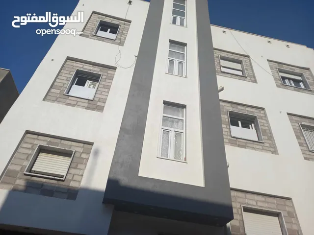 400 m2 4 Bedrooms Townhouse for Sale in Tripoli Zanatah