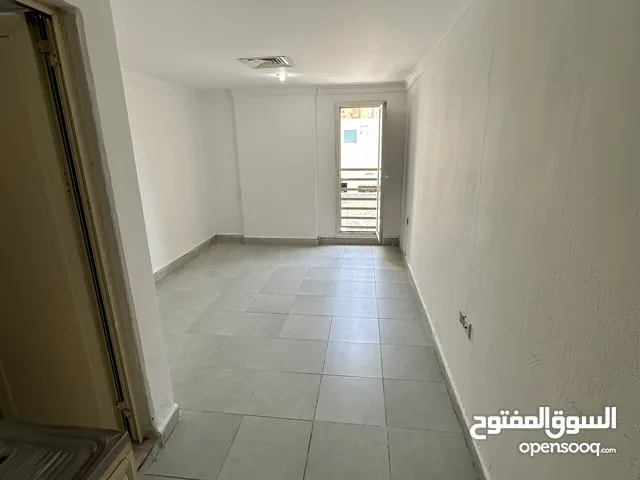 Unfurnished Monthly in Al Ahmadi Fintas