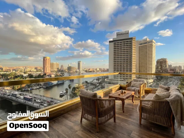 وحدة فندقية فاخر علي النيل في الدقي مديان الجلاء   بالقرب من كافة السفارات والخدامات