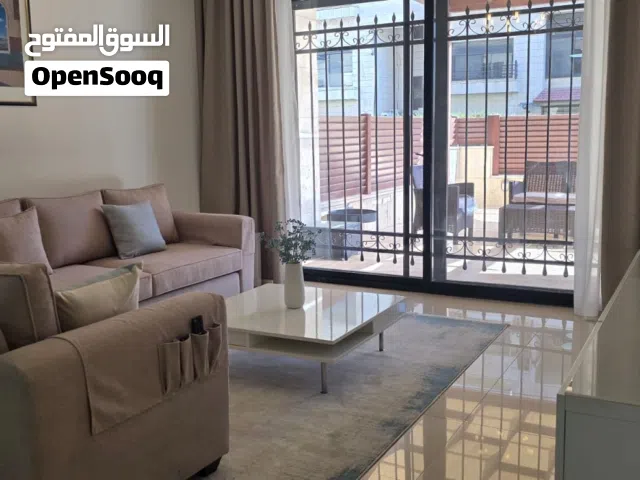 شقة مفروشة أرضية للإيجار السنوي في منطقة عبدون.. موقع مميز