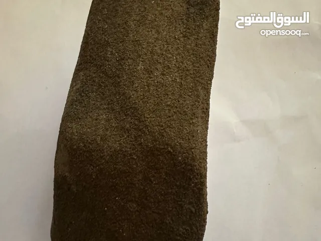 حجر للبيع (2000ريال فقط)