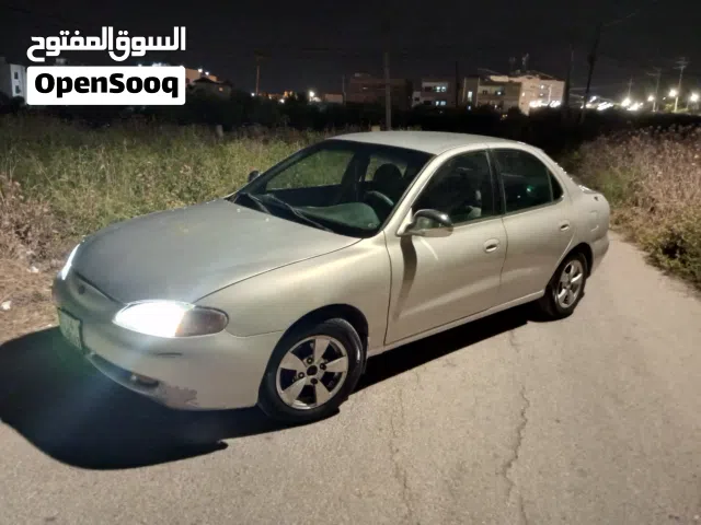1996 هيونداي افانتي SE