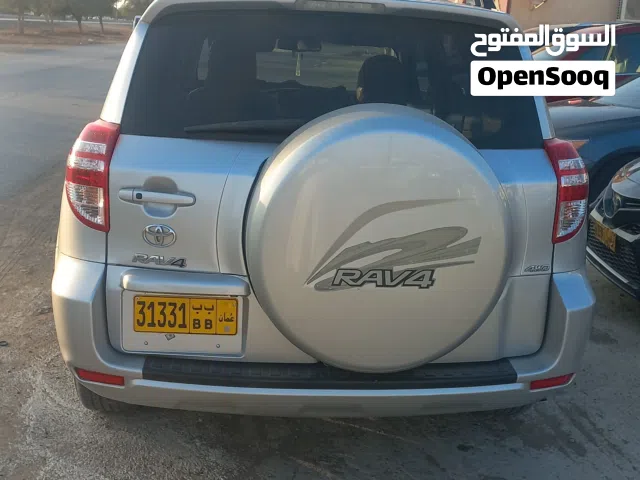 2012 تويوتا 4 رونر Limited