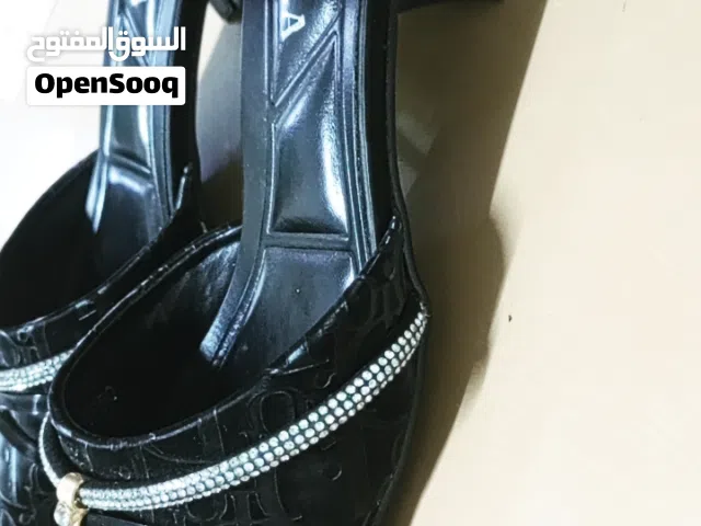 هيلز ستاتي نمره 39 ملبوس مره