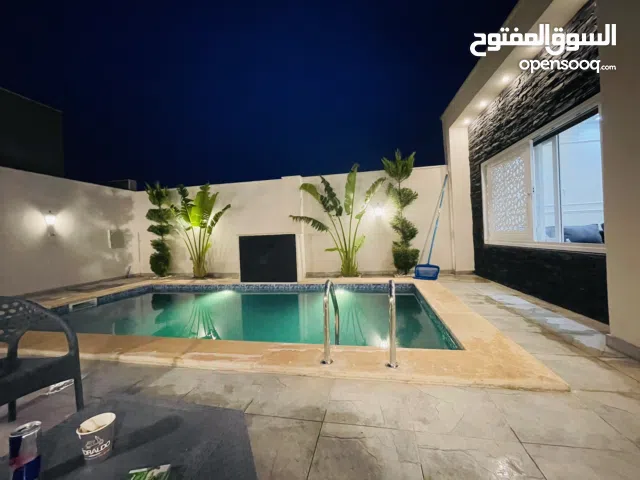 2 Bedrooms Farms for Sale in Tripoli Al-Baesh
