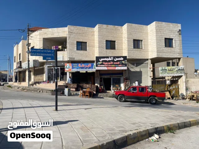 فرصة استثمارية مميزة : مجمع تجاري للبيع