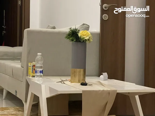 طاولة ضيافه