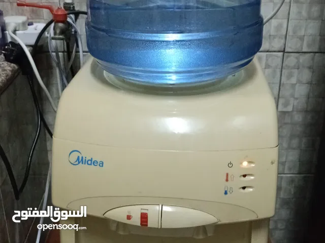 كولر مي تبريد وتسخين ممتاز بسعر مغري عشرة ريال مع قارورات خاصة فيه وقطعة فلتر