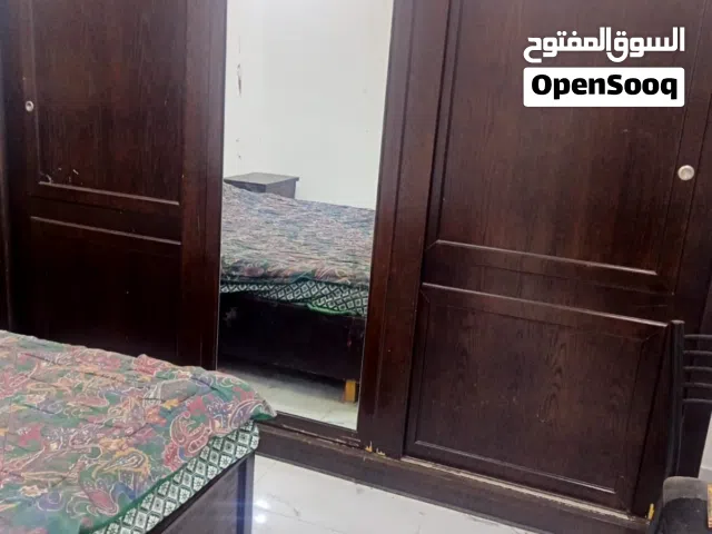 غرفة نوم خشب زان بس بدها دهان