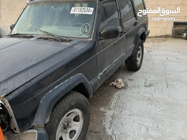 جيب شيريوكي 98 للبيع سكراب