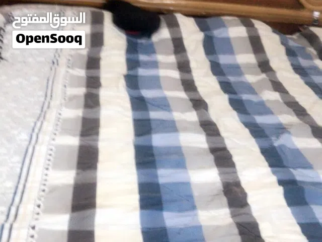 تخت مستعمل مزوج