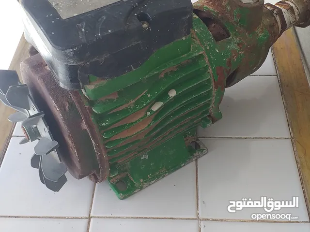 مظخة مياه 1حصان صنع ايطالي شغالة امورها تمام بالتجريب