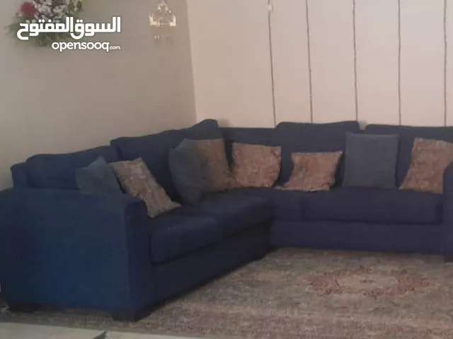 كورنر جلوس