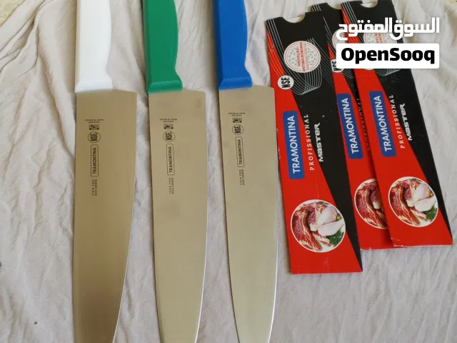 سكاكين اصليات صنع برازيلي  حاد جداااا مسكة يد مريحة  سعر القطعة 15 دينار فقط
